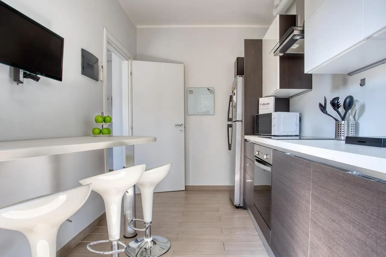 米兰Joivy Delightful Flat With Balcony公寓 意大利