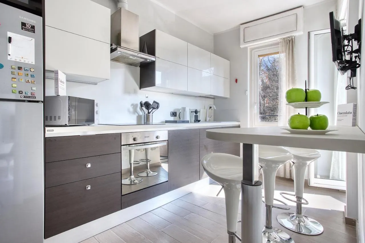 Joivy Delightful Flat With Balcony Lägenhet Milano